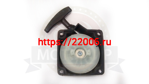 Стартер мотокосы 43, 52 в сборе, (2 зацепа) квадратный Стартер мотокосы 43, 52 в сборе, (2 зацепа) квадратный